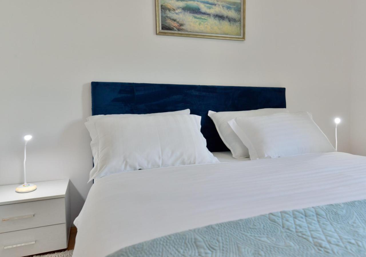 Apartments Leona Umag Luaran gambar