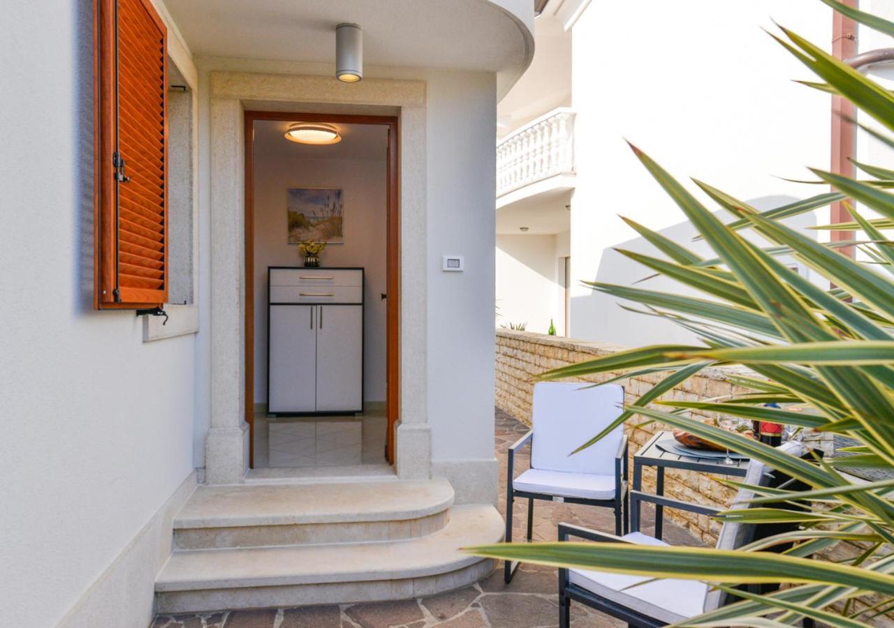 Apartments Leona Umag Luaran gambar