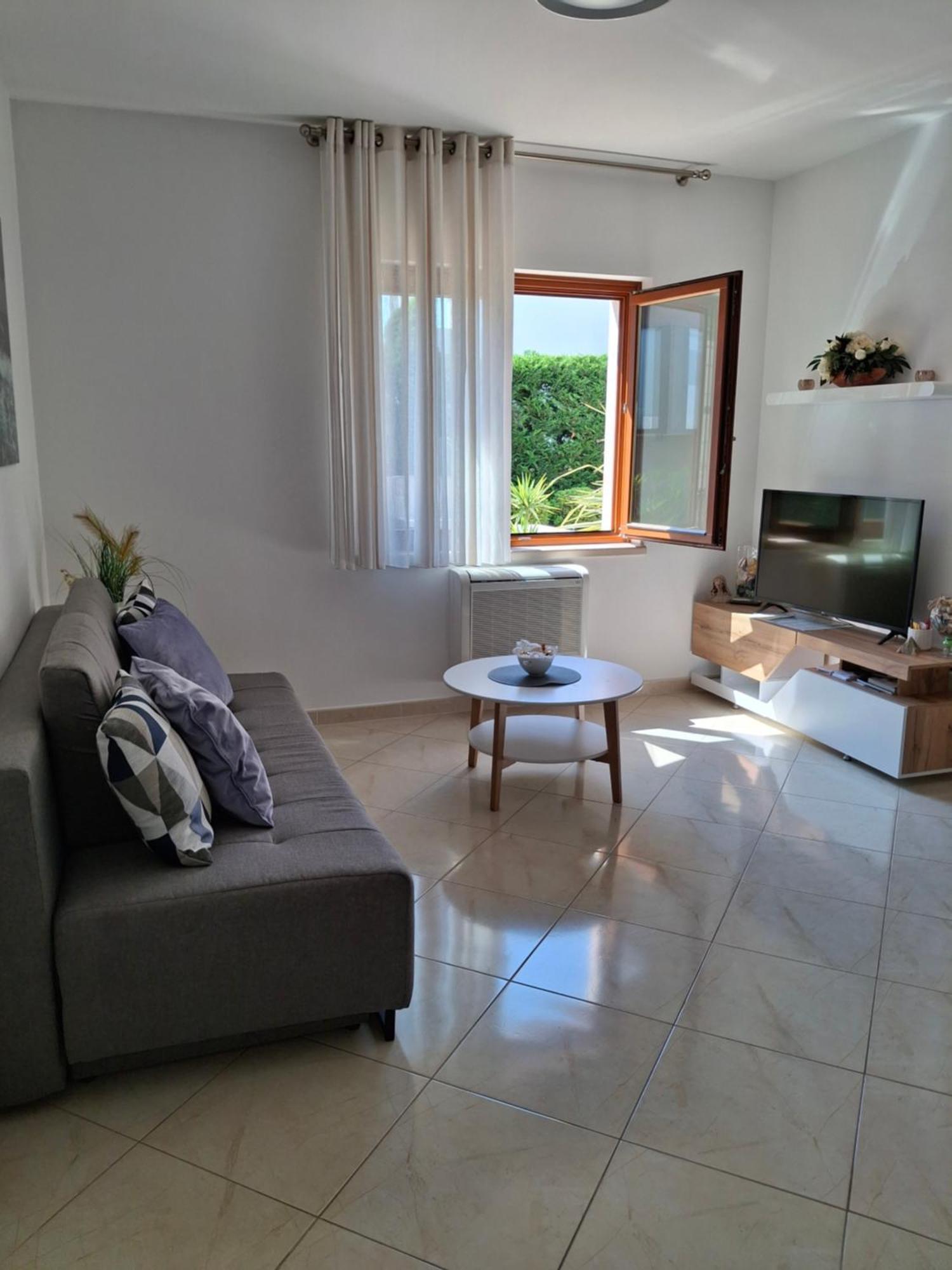 Apartments Leona Umag Luaran gambar