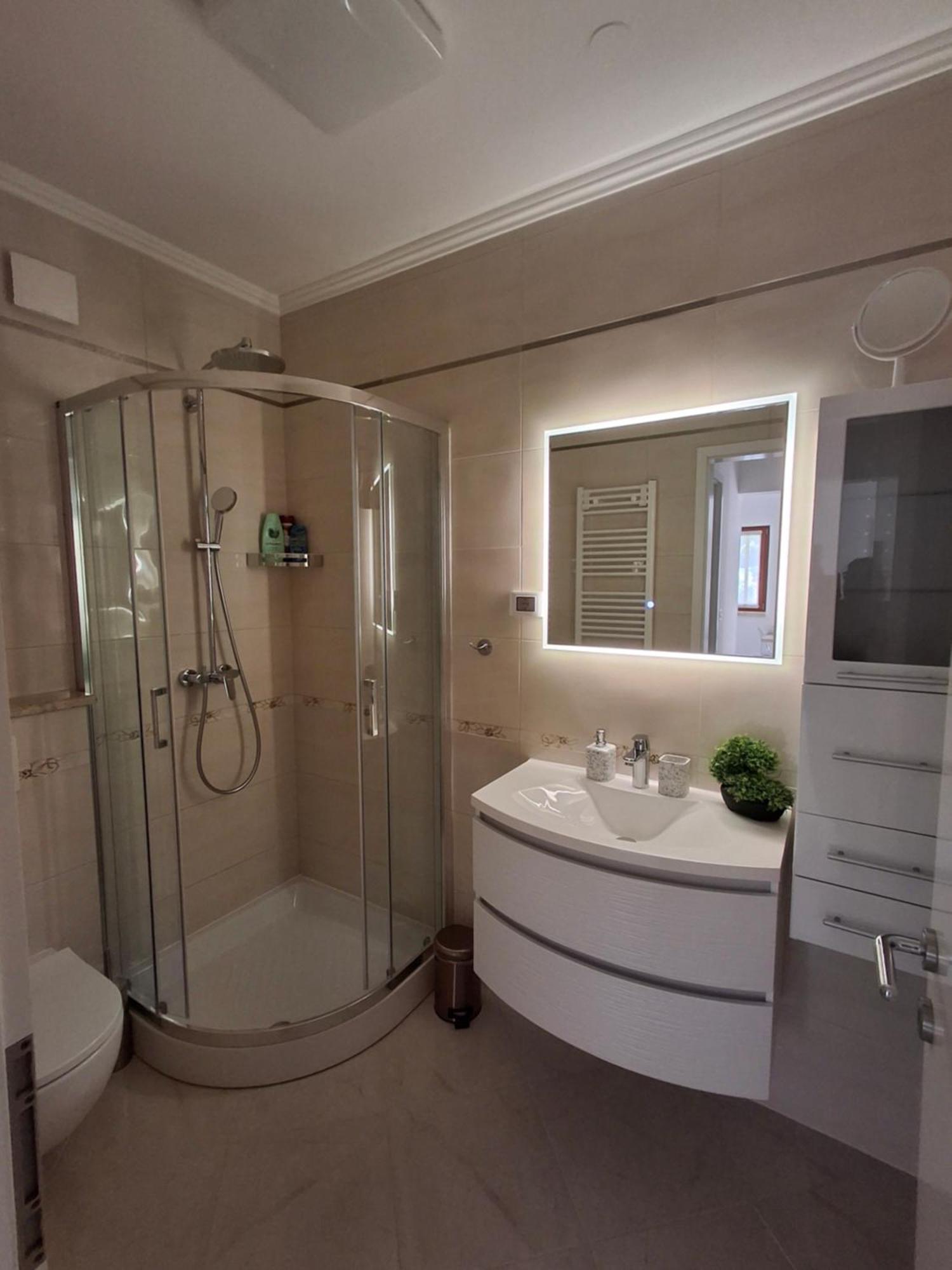Apartments Leona Umag Luaran gambar